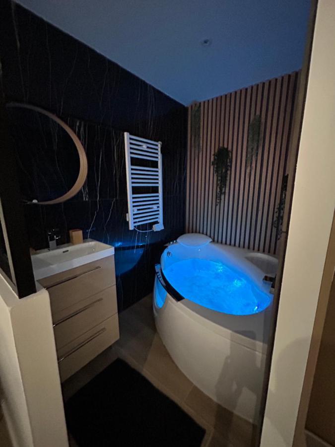 ヴィトロルT4 Jolie Vue Avec Jaccuzziアパートメント エクステリア 写真
